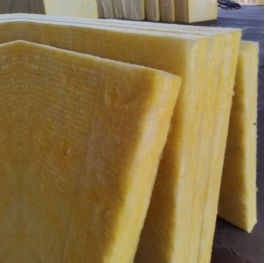 巖棉板與一體保溫板 特性差異與應用指南